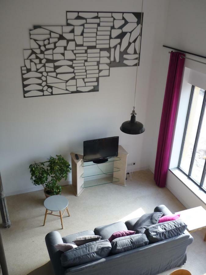 Workshop With Shared Pool For 2-6 In Semur En Auxois, Burgundy ภายนอก รูปภาพ