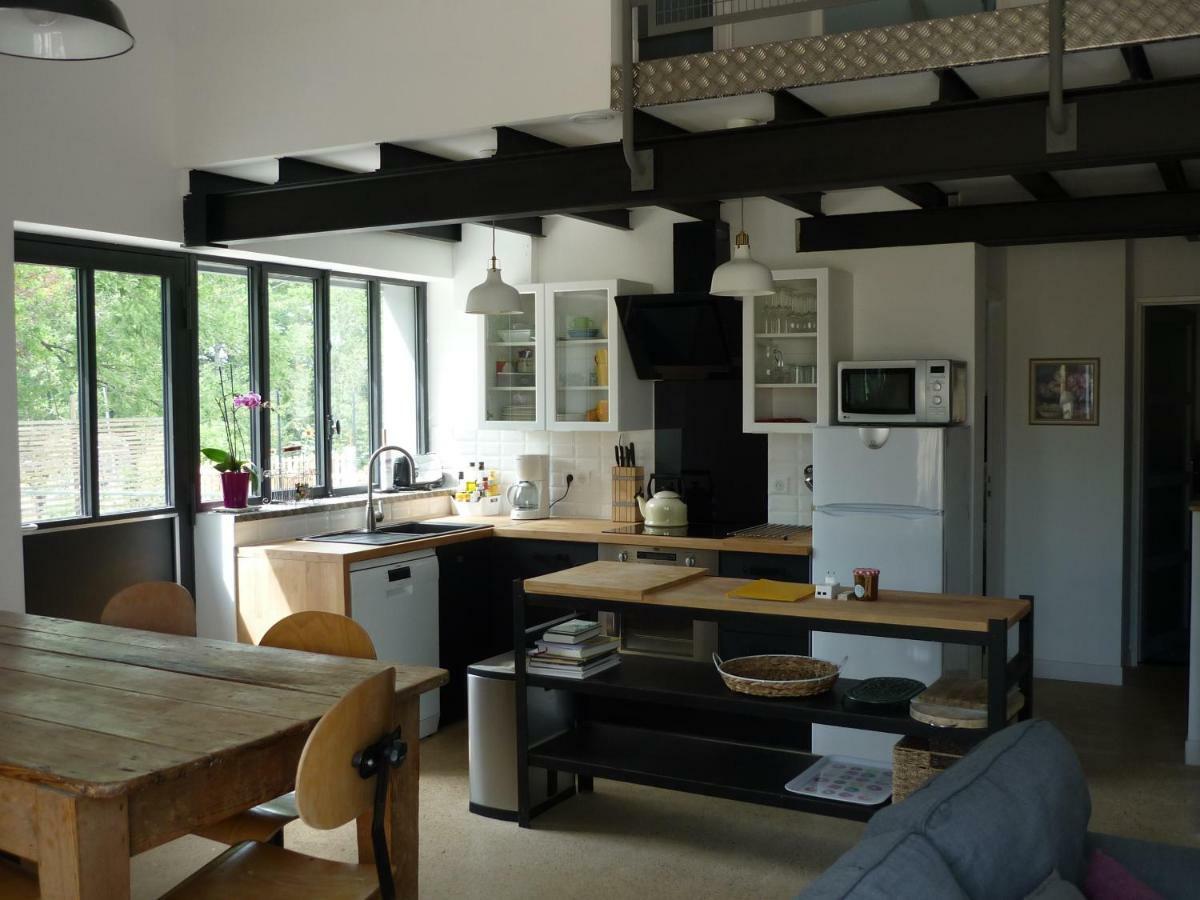 Workshop With Shared Pool For 2-6 In Semur En Auxois, Burgundy ภายนอก รูปภาพ